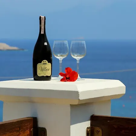 아파트 Kalypso Chalki Town